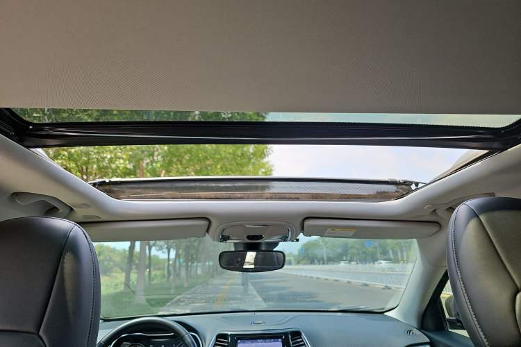 Used  Cherokee 2019 2.0T Four-Wheel Drive All-Round Version China VI
