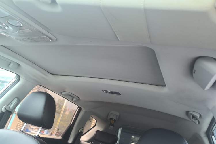 Used Haval H6 2015 Revised Version Sport Edition 1.5T Manual Transmission Two-Wheel Drive Elite Grade
