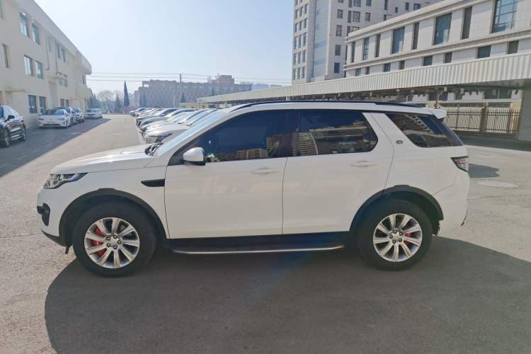 Used Land Rover Discovery Sport 2019 240 PS SE Version China VI Standard
