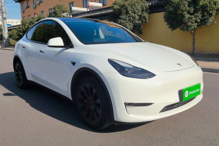 Used Tesla Model Y 2024 Long-Range All-Wheel-Drive Version