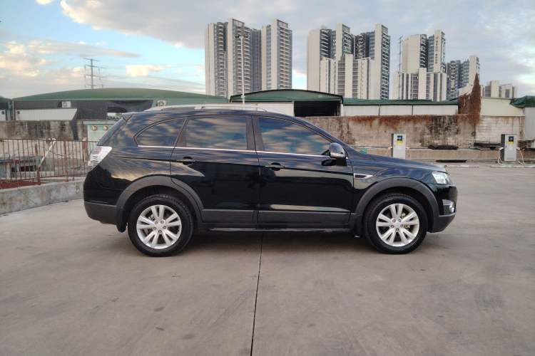 Used Chevrolet Captiva 2014 2.4L 4x4 Flagship Edition 7 Seats