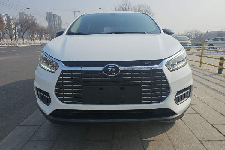 Used BYD Yuan New Energy 2019 EV535 Smart Connect Trendsetting Model