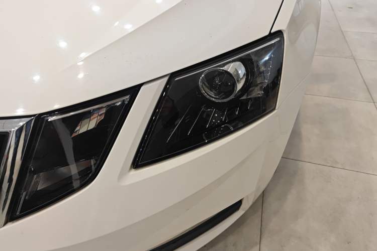 Used Skoda Octavia 2018 1.6L Automatic Comfort Edition
