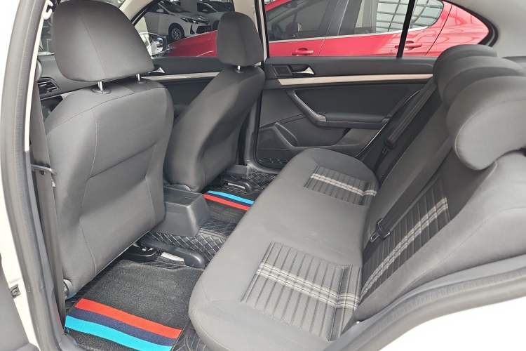 Used Volkswagen Lavida 2019 Lavida Start 1.5L Automatic Trendy Version China VI Standard
