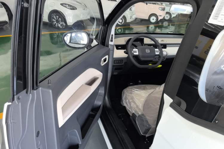 Used Chery QQ Ice Cream 2025 155km Sundae Edition
