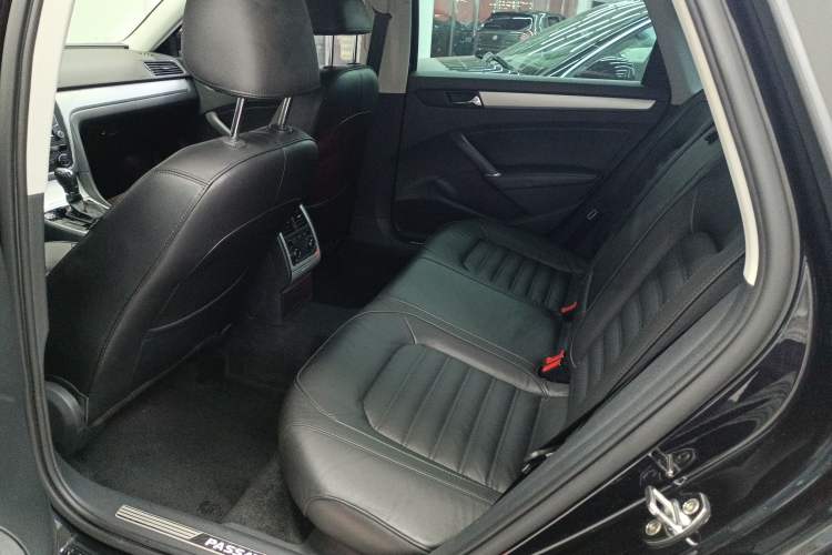 Used Volkswagen Passat 2015 1.8TSI DSG Prestige Edition
