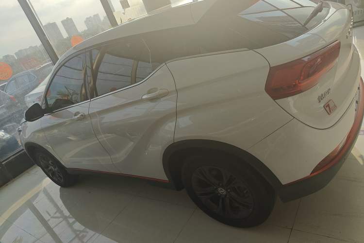 Used Dongfeng Fengon 500 2021 1.5L CVT Enjoyment Version
