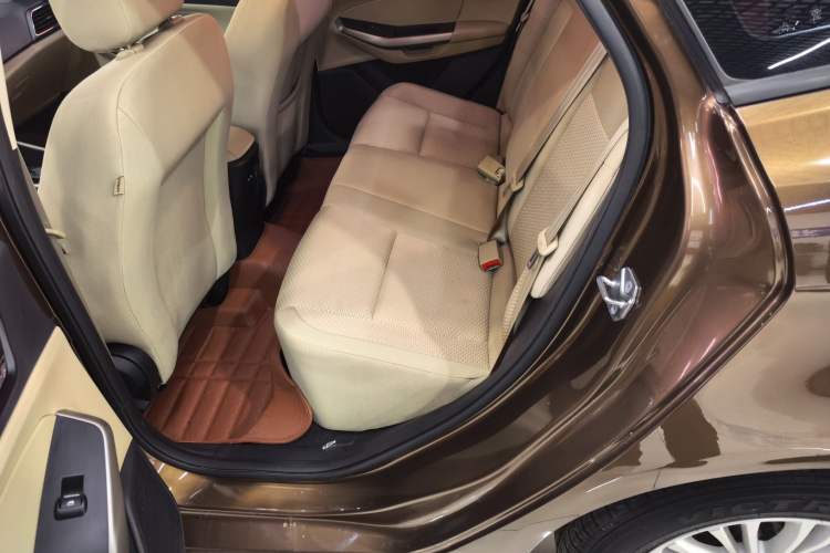 Used Ford Escort 2015 1.5L Automatic Comfort Edition
