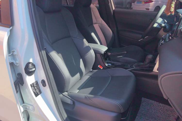 Used Toyota FRONTLANDER 2024 2.0L Smart Electric Hybrid Dual-Engine Luxury Edition
