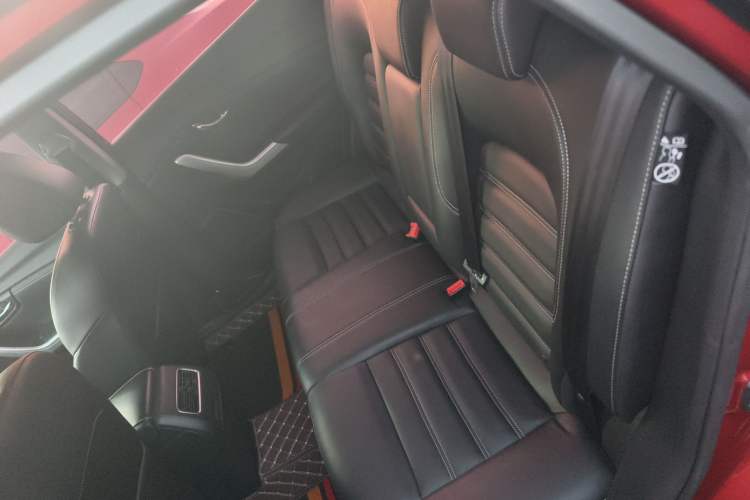 Used Venucia T90 2017 2.0L CVT Smart Edition
