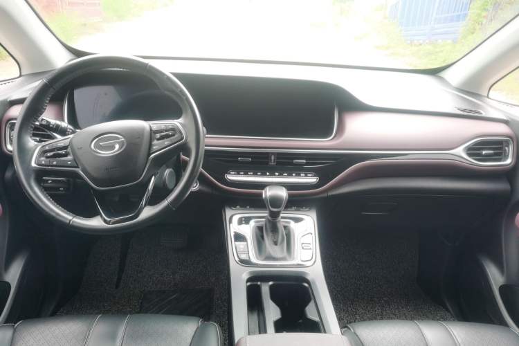 Used GAC Trumpchi M6 2021 PRO 270T DCT Luxury Edition
