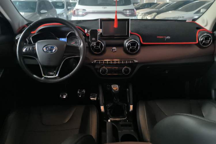 Used  Q35 2016 1.5L Manual Smart Edition
