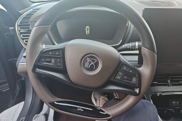 Used BYD Han 2023 EV Champion Edition 605KM Front-Drive Premium Model
