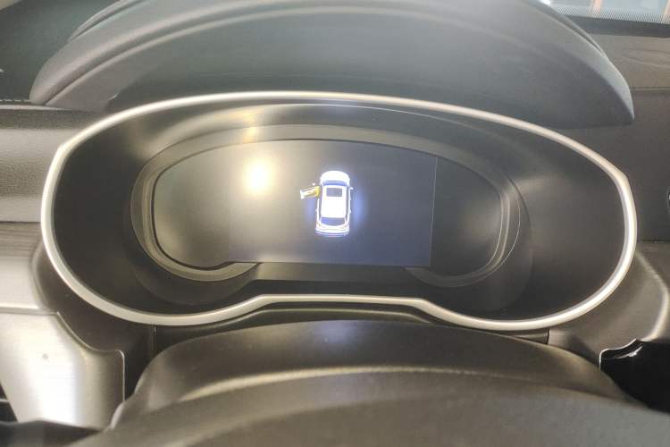 Used Geely Auto Emgrand X7 Sport 2022 1.8TD DCT Zhiya Trim
