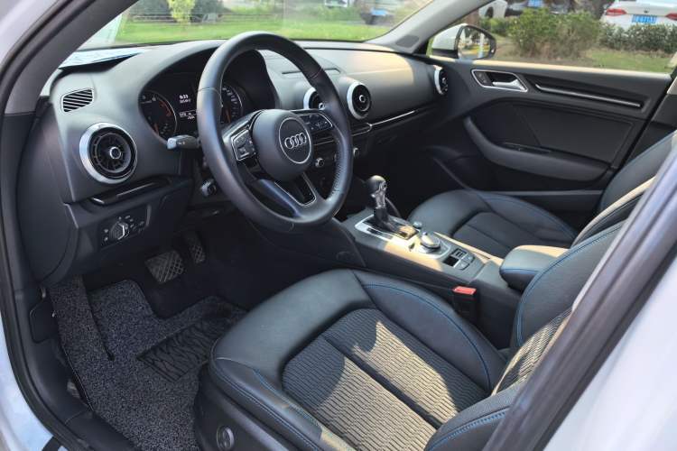 Used Audi A3 2020 Limousine 35 TFSI Fashion Edition China VI Emission Standard
