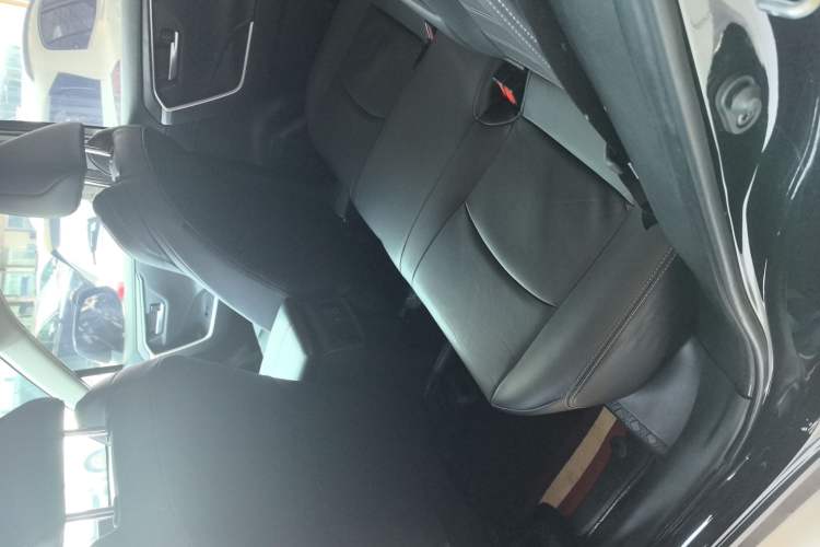 Used Toyota Wildlander 2022 2.0L CVT 4x4 Luxury PLUS Edition
