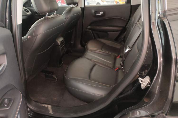 Used Jeep Compass 2017 200T Automatic Family Edition