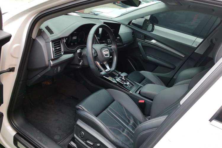 Used Audi Q5L 2022 40T Luxury Dynamic Model
