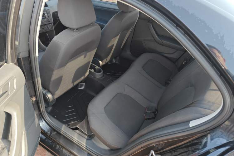 Used Volkswagen Santana 2015 1.4L Manual Fashion Edition