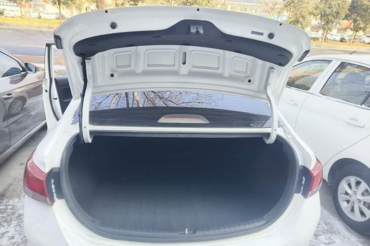 Used Hyundai Verna (new generation) 2016 1.4L Manual Cool Edition GLS
