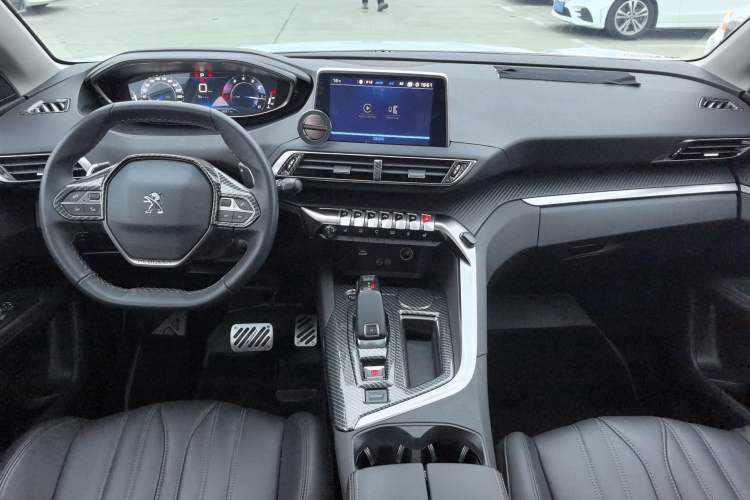 Used Peugeot 5008 2017 380THP 7-Seater Boundary-Free Edition
