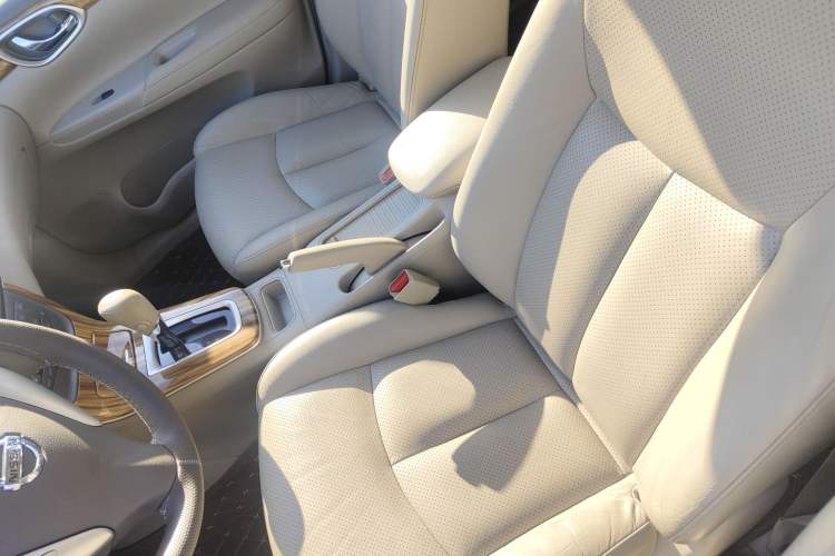 Used Nissan Sylphy 2014 1.6XV CVT Deluxe Edition
