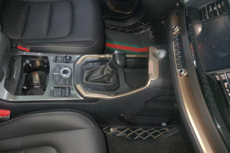 Used Haval H6 2019 1.5 GDIT Automatic Luxury Smart Connect Edition Emission Standard China V
