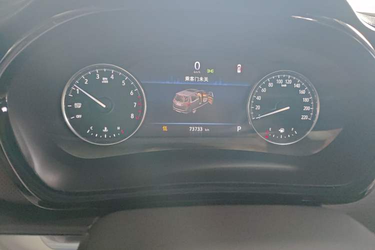 Used Buick GL8 2021 Land Cruiser Executive Class 652T Comfort Model
