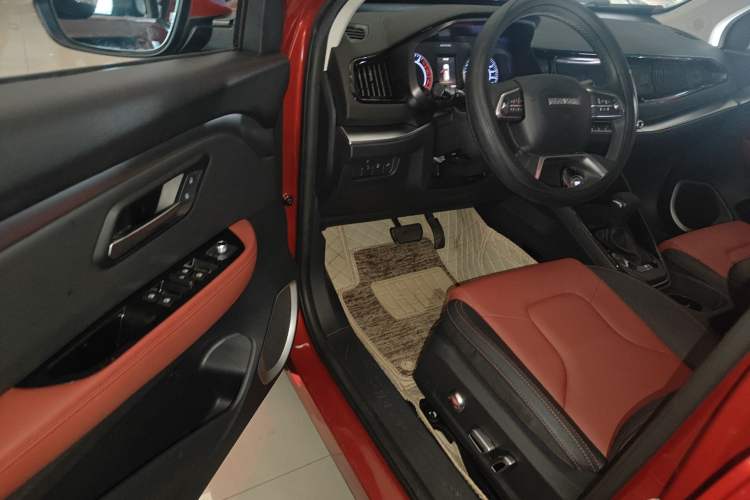 Used Haval H2s 2018 1.5T Dual-Clutch ZhiShang Model
