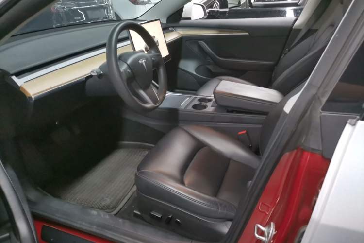 Used Tesla Model 3 2022 Rear-Wheel-Drive Version
