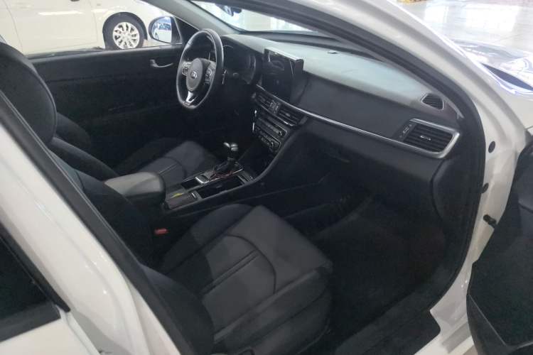 Used Kia K5 2016 1.6T Automatic LUX
