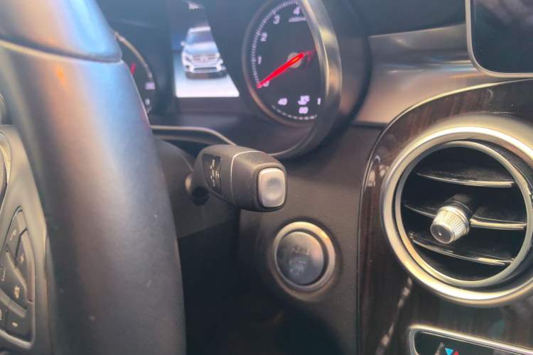 Used Mercedes-Benz GLC 2019 GLC 260 L 4MATIC Luxury Model
