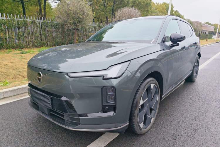 Used Volvo Volvo XC70 Plug-in Hybrid 2026 Model Four-Wheel Drive Long-Range Ultra