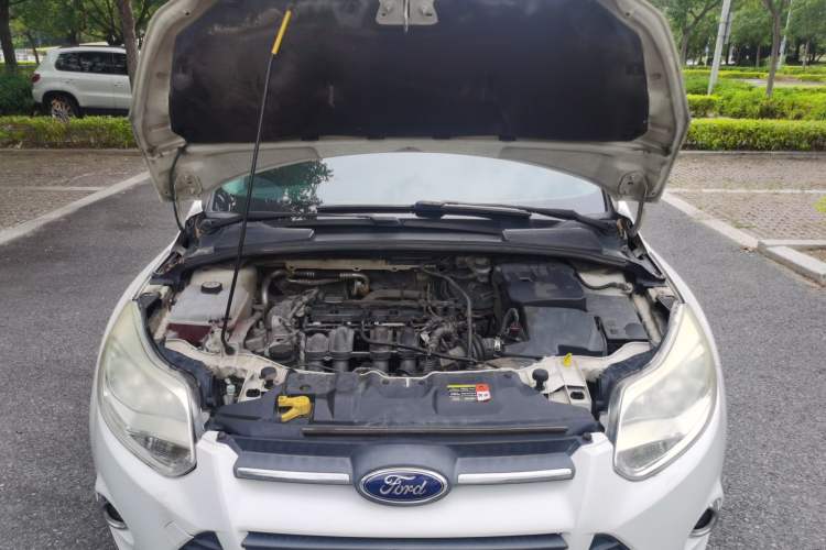 Used Ford Focus 2012 Sedan 1.6L Automatic Fashion Edition
