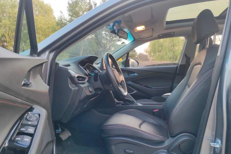 Used Chevrolet Orlando 2020 Light Hybrid Redline 530T Automatic Enjoyment Edition (5+2 Models)
