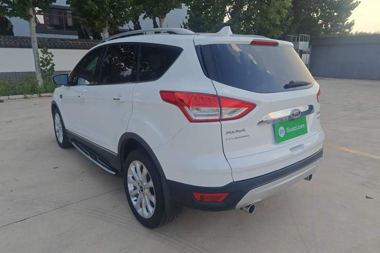 Used Ford Kuga 2015 2.0L GTDi Four-Wheel Drive Prestige Model
