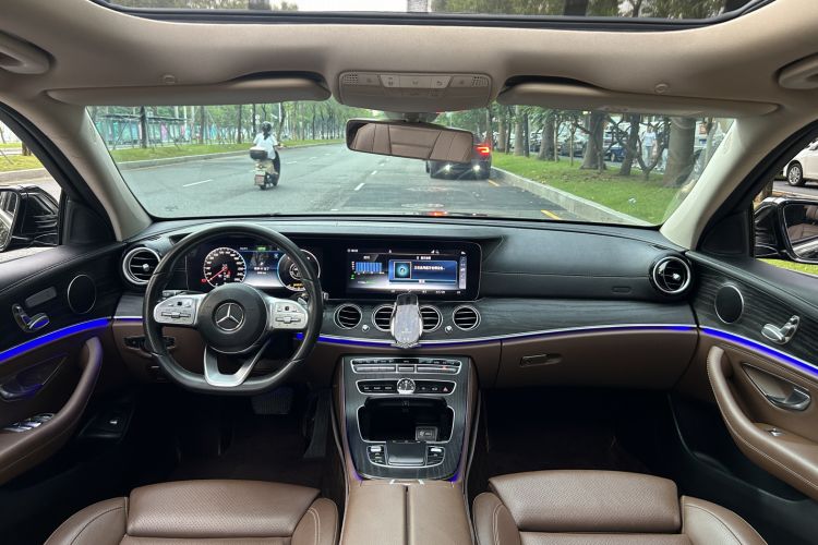 Used Mercedes-Benz E-Class 2020 Facelift E 260 L Sport Edition
