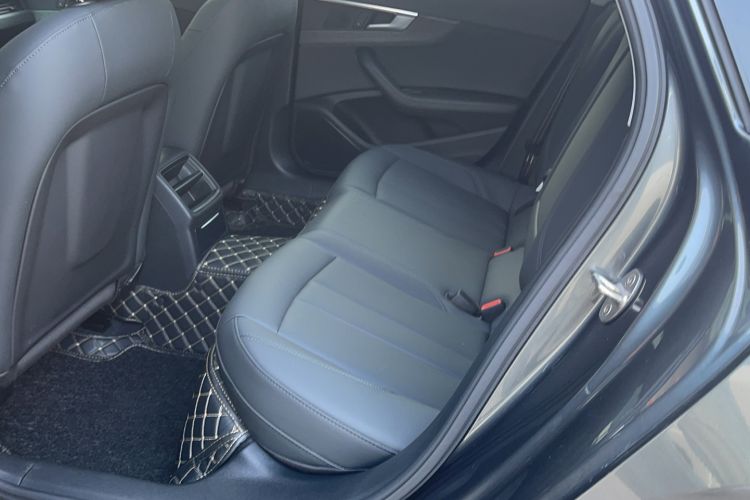 Used Audi A4L 2022 40 TFSI Stylish and Elegant Edition
