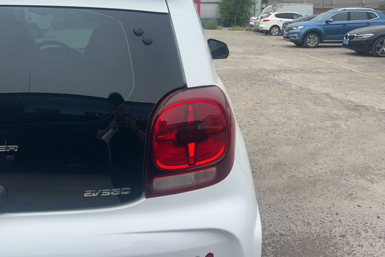 Used Roewe Clever 2021 302 km New Four-Seater Super-Efficient Version
