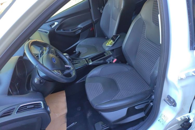 Used Ford Focus 2015 Sedan 1.6L Automatic Trend Model
