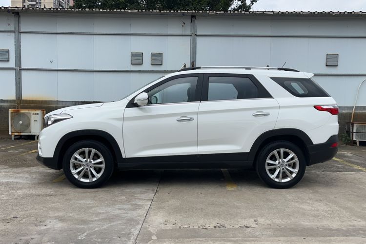 Used Dongfeng Fengon S560 2019 1.8L Manual Urban Model
