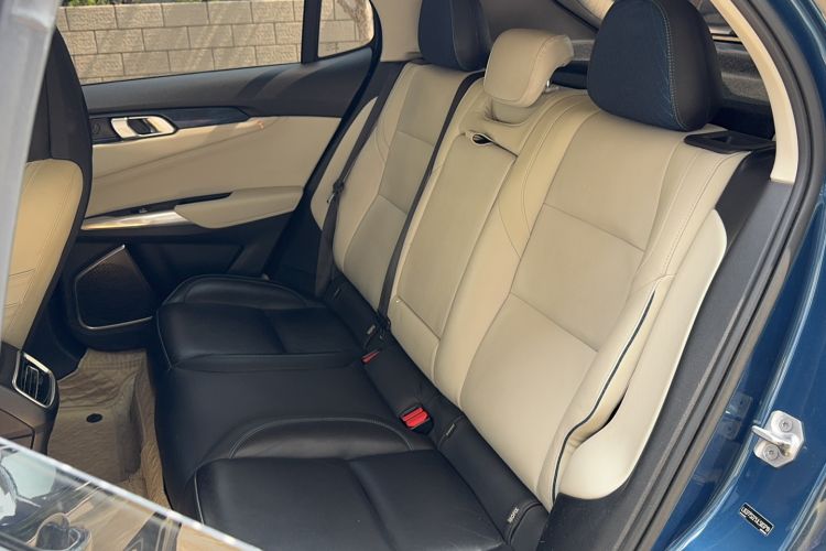 Used Lynk & Co 01 2017 2.0T Two-Wheel Drive Zhaopu Version
