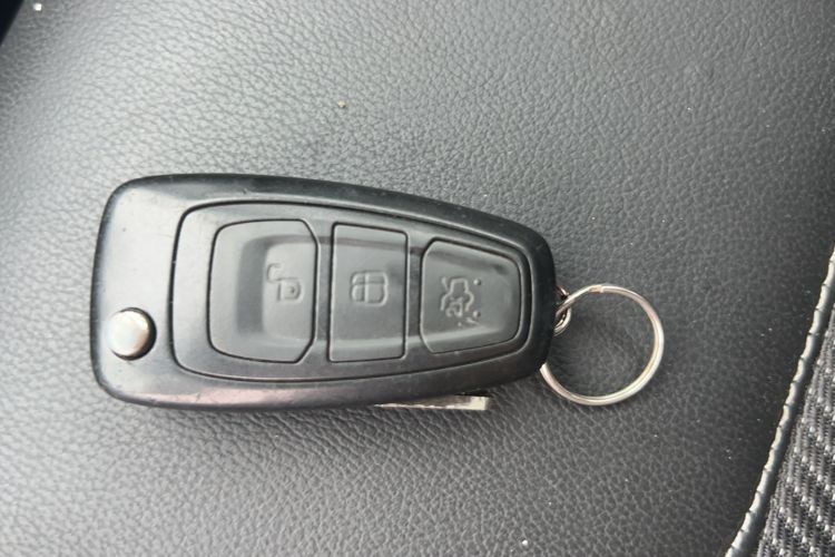 Used Ford Kuga 2013 1.6L GTDi Two-Wheel-Drive Trend Model
