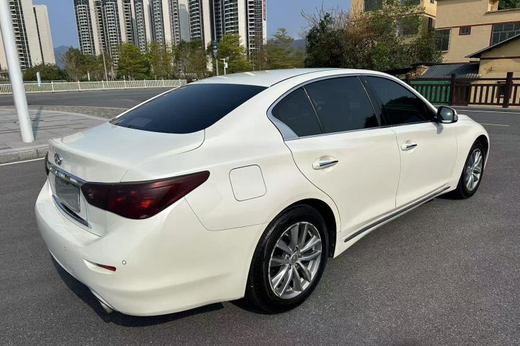 Used Infiniti Q50L 2016 2.0T Comfort Edition

