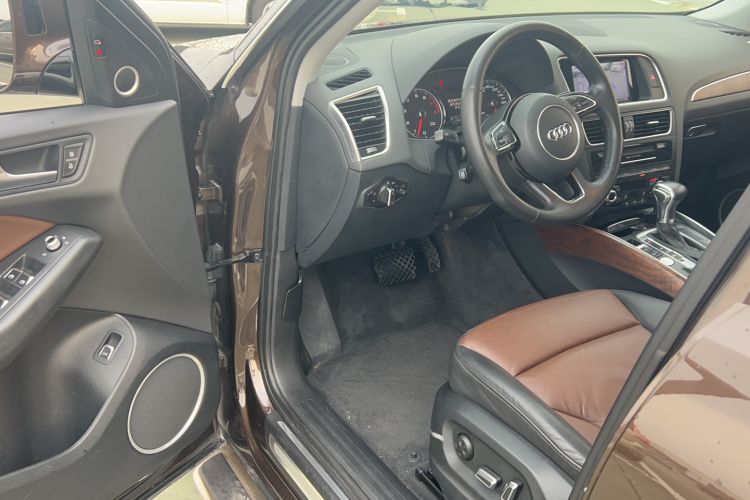 Used Audi Q5 2016 40 TFSI Comfort Model
