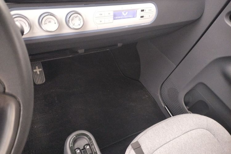 Used Wuling Hongguang MINIEV 2021 Macaron Fashion Model Lithium Iron Phosphate
