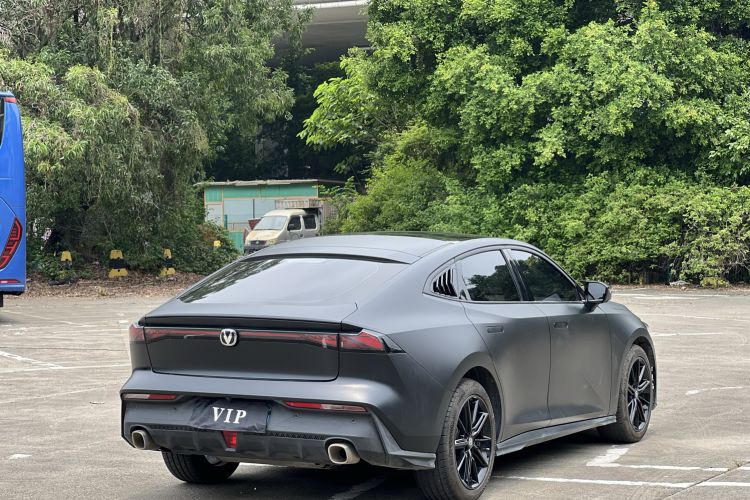 Used Changan UNI-V 2023 1.5T Prestige Model
