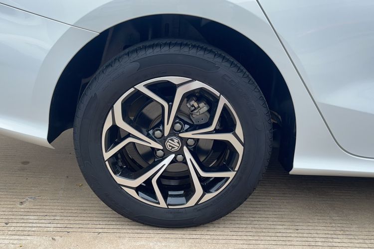 Used MG 5 2021 Revised Version 180 DVVT CVT Youth Luxury Edition
