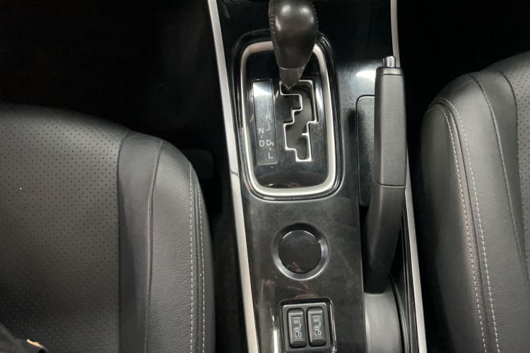 Used Mitsubishi Outlander 2018 2.0L Two-Wheel Drive Glory Edition 5 Seats
