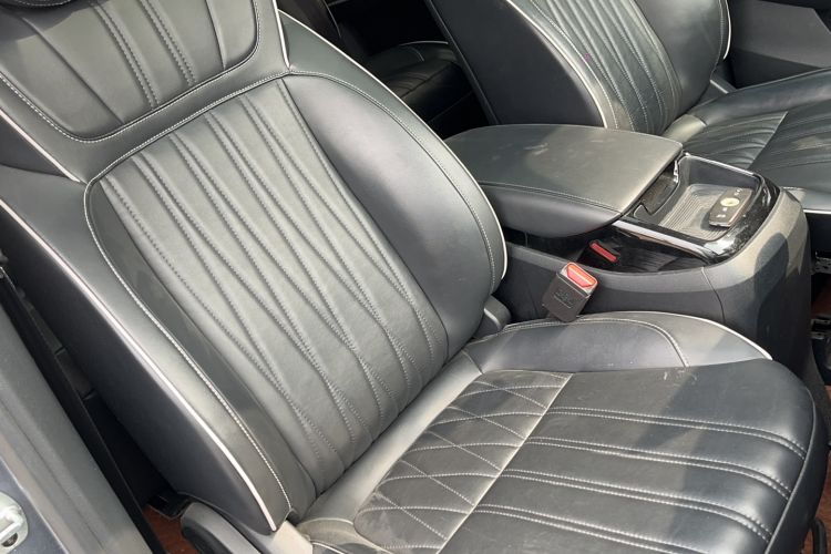 Used Roewe iMAX8 2022 400TGI Flagship Edition
